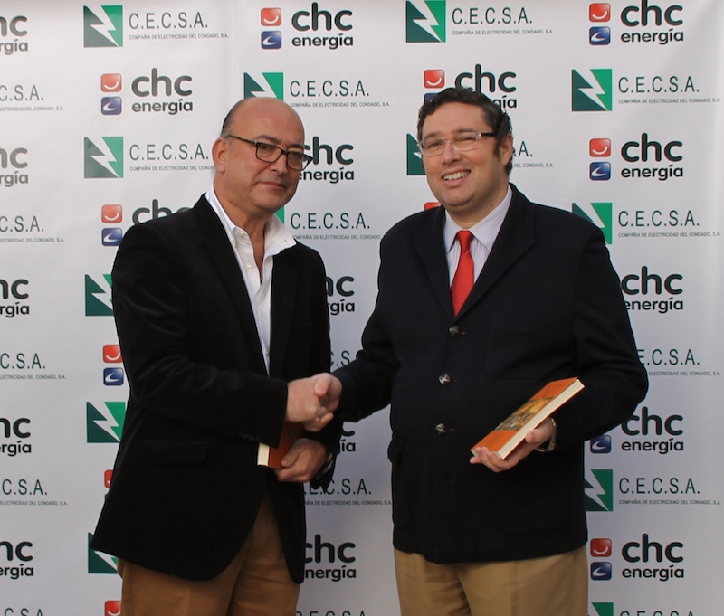 El Presidente, Juan Ignacio Reales y el presidente de la Compañía Eléctrica del Condado, D. Sixto Marín.